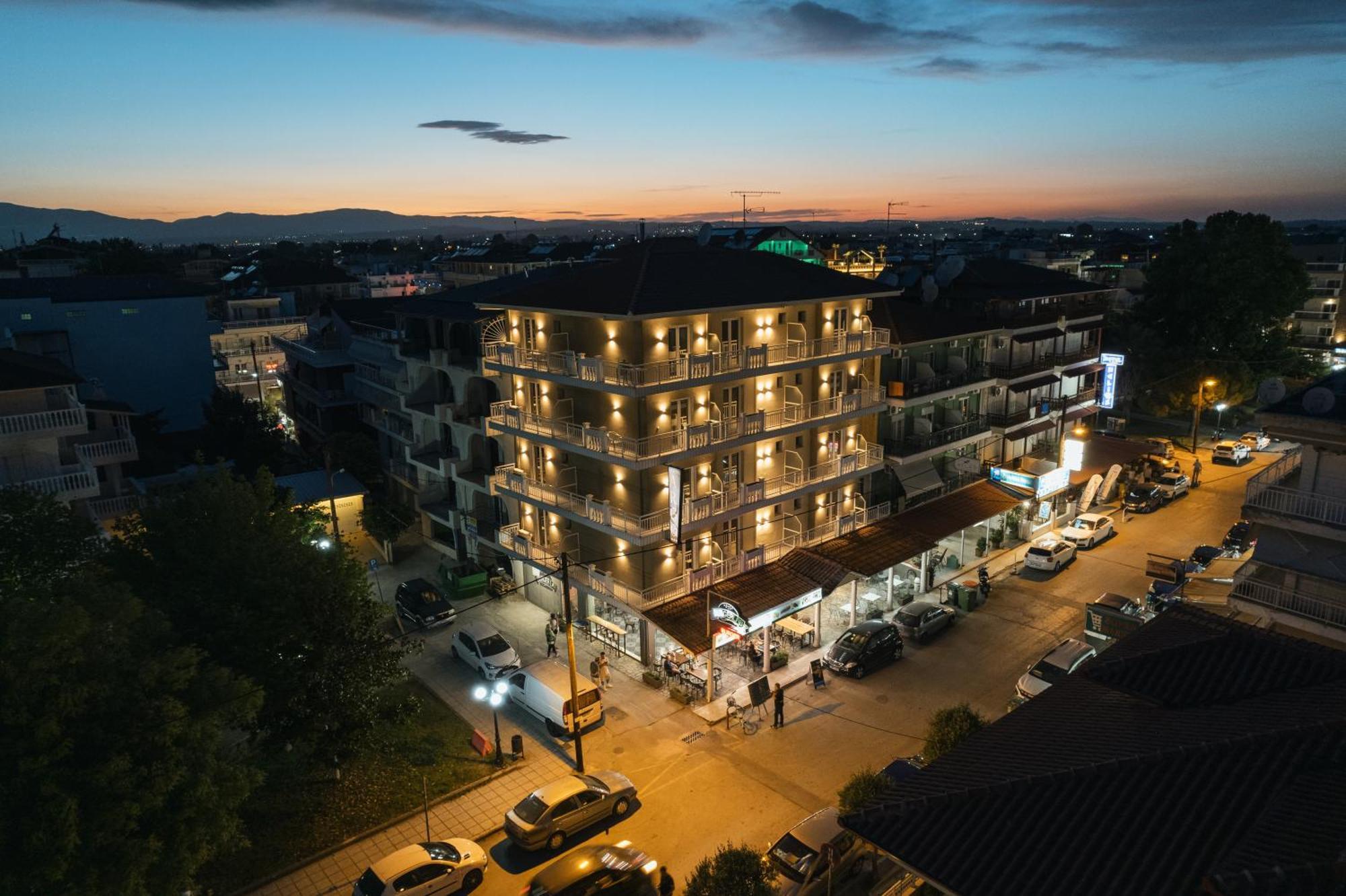 Hotel Argo Paralía Buitenkant foto